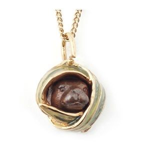 Peeking otter pendant necklace and studs